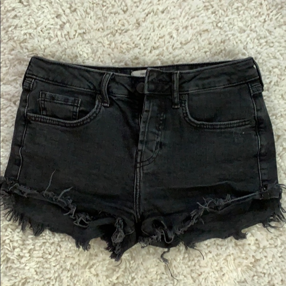 Black Forever 21 jean shorts
